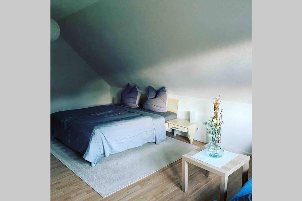Ferienwohnung-/haus Mit Kostenfreiem Parkplatz