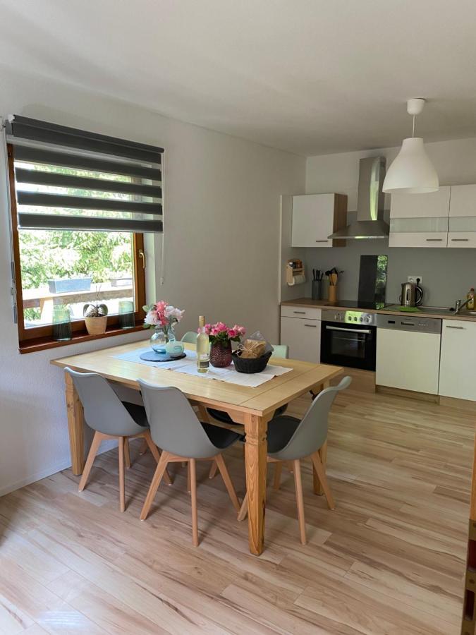 Apartment Ferienwohnung-/haus Mit Kostenfreiem Parkplatz
